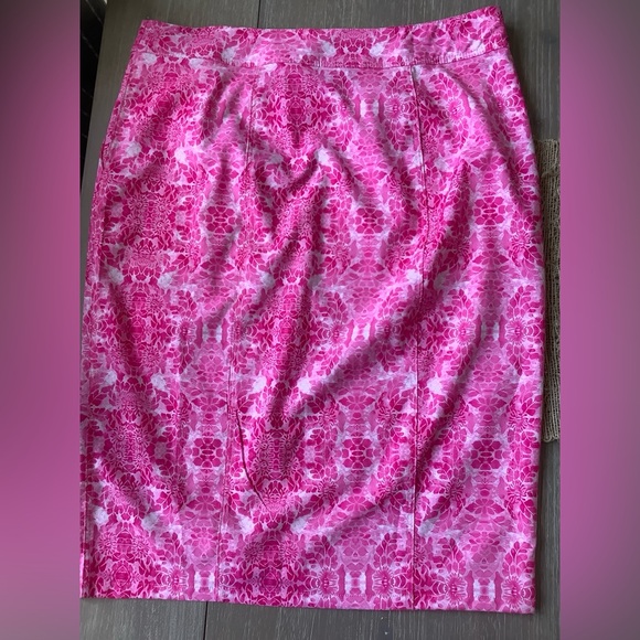 Pink Patterned Fabric - Picture 2 of 4